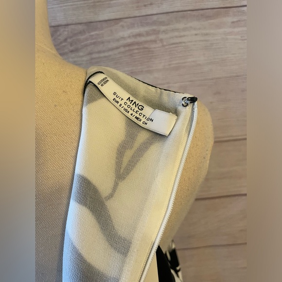 MNG Mango Dress Black/White Fully Lined Floral Size 4 Dress Corporate - Picture 10 of 16